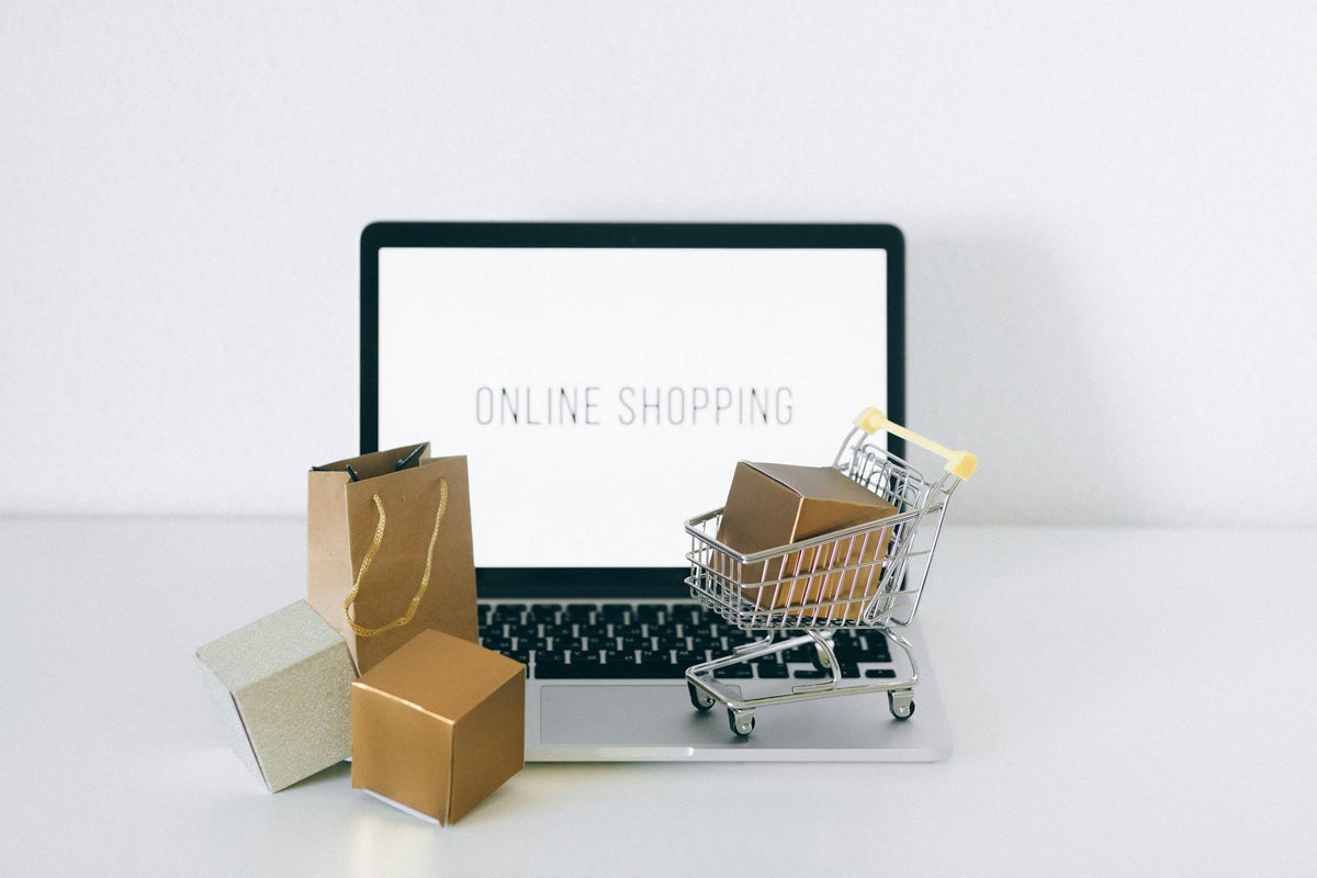 Mailer Boxes vs Shipping Boxes: Which Packaging Is Better for Your Brand?
